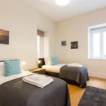 Vibrant Heart Of The City 2Br