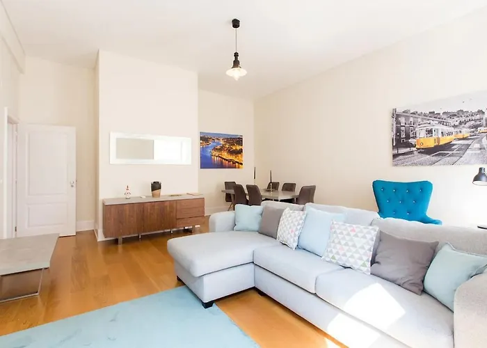 Vibrant Heart Of The City 2Br